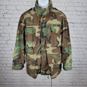US Army Camo Cold Weather Field Jacket Zip Snap Military Army Medium M